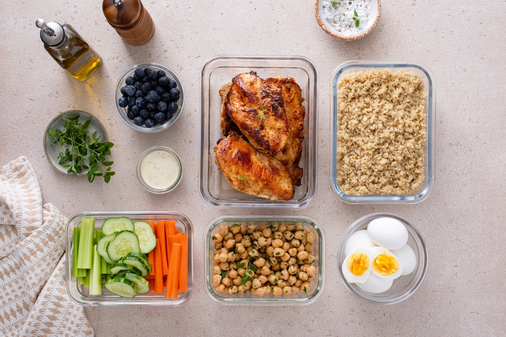 High,Protein,Healthy,Lunch,Meal,Prep,In,Containers,With,Chicken,